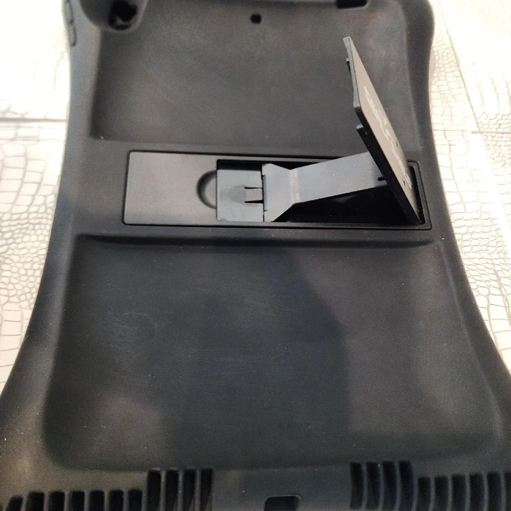 Very hard to find a New w/o box it came in Seal Shield I-Pad Silicon Bumper Case
